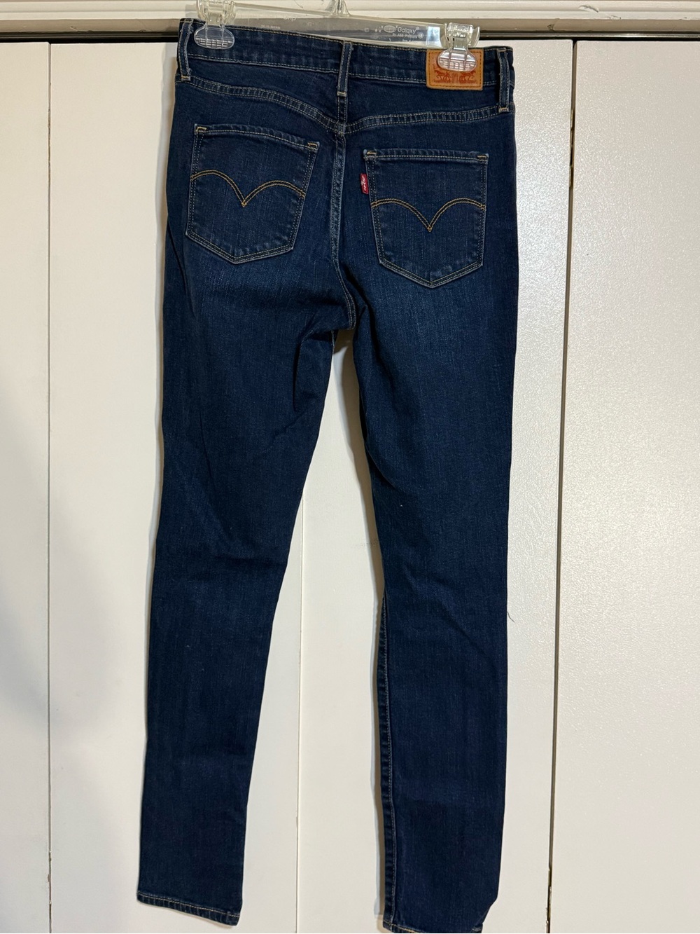Levi’s High Waisted Distressed Jean Skinny Dark Wash Size 28 - Picture 3 of 15